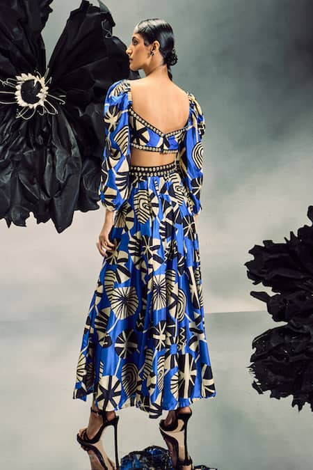 Shop Maison Blu Blue Silk Sequins Sweetheart Neck Abstract Print Crop Top With Flared Skirt at Aza Fashions Shop_Maison Blu_Blue Silk Sequins Sweetheart Neck Abstract Print Crop Top With Flared Skirt _at_Aza_Fashions