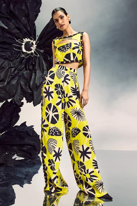 Maison Blu Yellow Crepe Printed Abstract Round Geometric Crop Top With Pant 