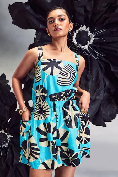 Buy Maison Blu Blue Silk Collared Abstract Geometric Print Cargo Jumpsuit With Jacket Online at Aza Fashions Buy_Maison Blu_Blue Silk Collared Abstract Geometric Print Cargo Jumpsuit With Jacket _Online_at_Aza_Fashions