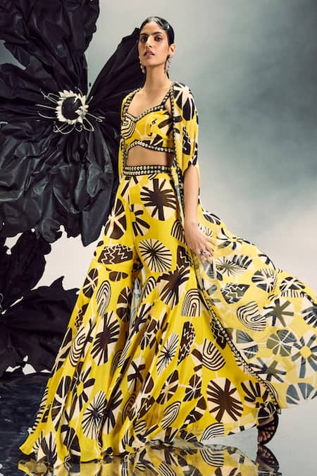 Maison Blu Yellow Georgette Sequins Sweetheart Neck Abstract Print Cape With Gharara Set Online at Aza Fashions Maison Blu_Yellow Georgette Sequins Sweetheart Neck Abstract Print Cape With Gharara Set _Online_at_Aza_Fashions