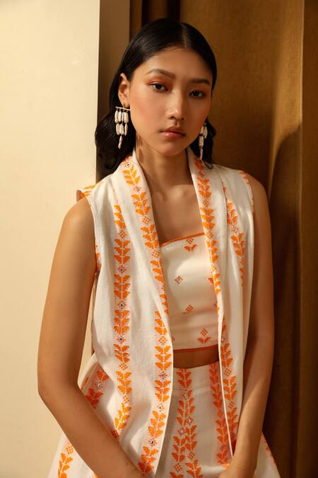 Shop_Muvazo_Orange Cotton Moss Jacquard Hand Embroidered Mirror Amber Sheesha Luxe Shrug 