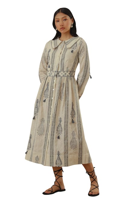 Buy Muvazo White Cotton Tassels, Beads Scoop Neck Boteh Print A-line Dress Online at Aza Fashions Buy_Muvazo_White Cotton Tassels, Beads Scoop Neck Boteh Print A-line Dress _Online_at_Aza_Fashions