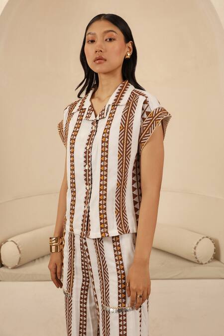 Muvazo Brown Cotton Beads, Embroidery Collared Toda Textured Shirt With Pant at Aza Fashions Muvazo_Brown Cotton Beads, Embroidery Collared Toda Textured Shirt With Pant _at_Aza_Fashions