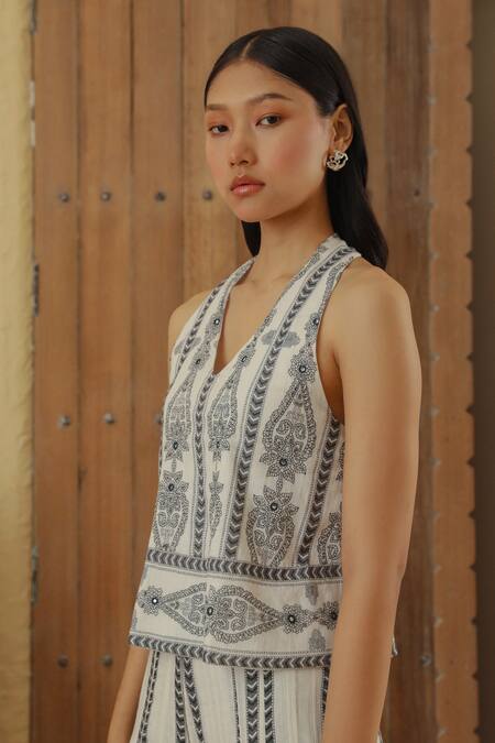 Buy_Muvazo_White Cotton Mirrors, Embroidery Halter Neck Hand Top With Wide Leg Pant _Online_at_Aza_Fashions