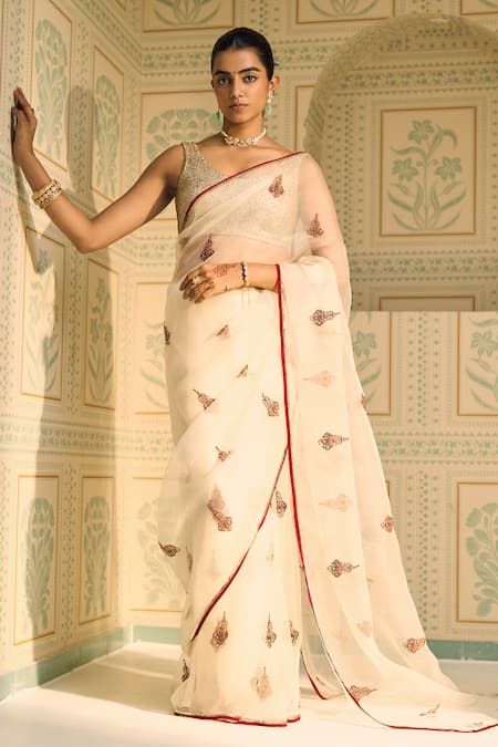 Sarang Kaur Chavi Embroidered Saree With Unstitched Blouse Piece 