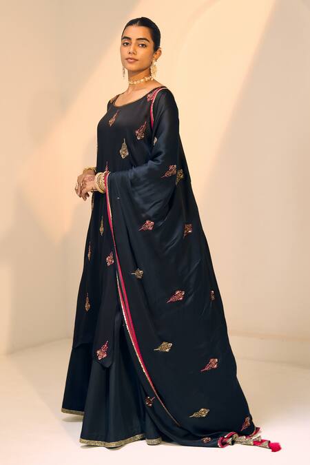 Shop Sarang Kaur Black Satin, Georgette Sequins, Beads Chavi Floral Embroidered Dupatta at Aza Fashions Shop_Sarang Kaur_Black Satin, Georgette Sequins, Beads Chavi Floral Embroidered Dupatta _at_Aza_Fashions