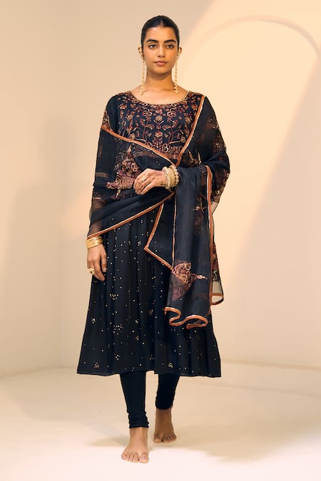 Shop Sarang Kaur Black Organza, Silk Sequins, Beads Lavanya Embroidered Dupatta at Aza Fashions Shop_Sarang Kaur_Black Organza, Silk Sequins, Beads Lavanya Embroidered Dupatta _at_Aza_Fashions
