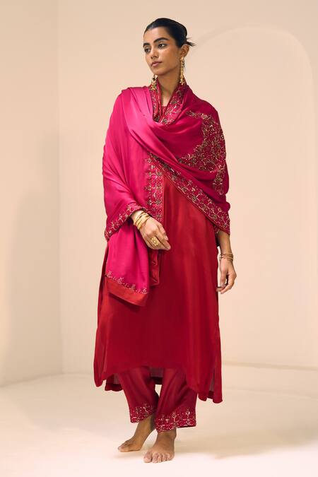 Sarang Kaur Red Satin, Georgette, Silk Sequins, Beads, Embroidery Isha Kurta With Pant at Aza Fashions Sarang Kaur_Red Satin, Georgette, Silk Sequins, Beads, Embroidery Isha Kurta With Pant _at_Aza_Fashions