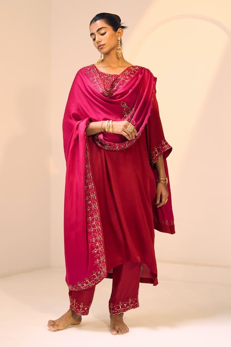 Sarang Kaur Isha Embroidered Dupatta 