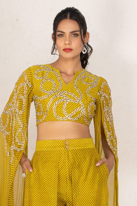 Pallavi Jaipur Green Split V-neck Diagonal Stripe Embroidered Crop Top And Pant Set at Aza Fashions Pallavi Jaipur_Green Split V-neck Diagonal Stripe Embroidered Crop Top And Pant Set _at_Aza_Fashions