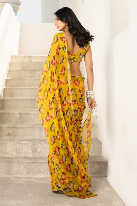 Shop Pallavi Jaipur Green Chiffon, Linen Sequins V-neck Bumblebee Floral Print Saree With Blouse at Aza Fashions Shop_Pallavi Jaipur_Green Chiffon, Linen Sequins V-neck Bumblebee Floral Print Saree With Blouse _at_Aza_Fashions