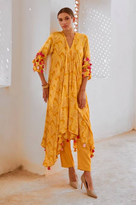 Buy Pallavi Jaipur Yellow Silk, Chanderi Tassels Floral Fantasy Print Asymmetric Tunic With Pant Online at Aza Fashions Buy_Pallavi Jaipur_Yellow Silk, Chanderi Tassels Floral Fantasy Print Asymmetric Tunic With Pant _Online_at_Aza_Fashions