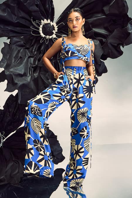Buy_Maison Blu_Blue Crepe Metallic Thread Abstract Geometric Print Top With Pant _Online_at_Aza_Fashions