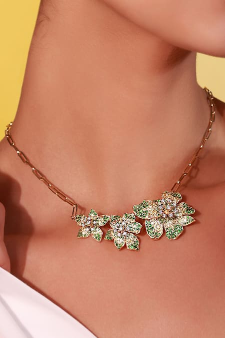 KAJ Fine Jewellery Green Tsavorite 18kt Yellow Gold Link Triple Flower Necklace 