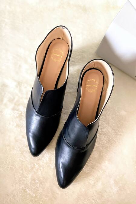 Buy Modanta Footwear Black Pointed Toe Ankle Boots Online at Aza Fashions Buy_Modanta Footwear_Black Pointed Toe Ankle Boots _Online_at_Aza_Fashions