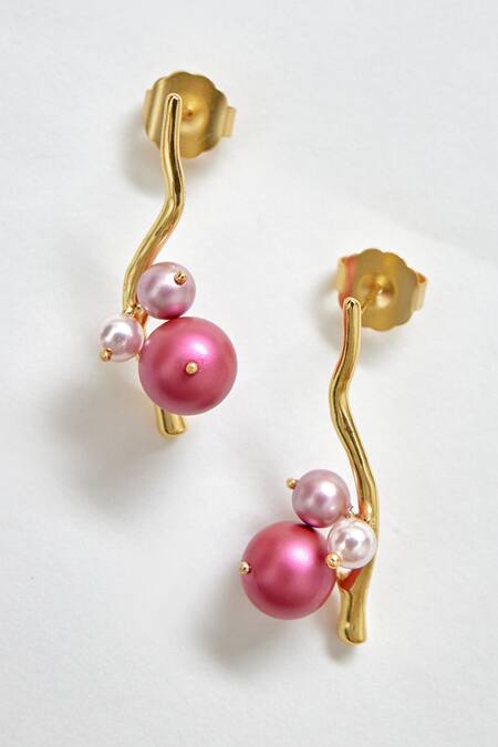 Voyce Jewellery Pink Pearls Kent Geometric Carved Earrings Online at Aza Fashions Voyce Jewellery_Pink Pearls Kent Geometric Carved Earrings _Online_at_Aza_Fashions
