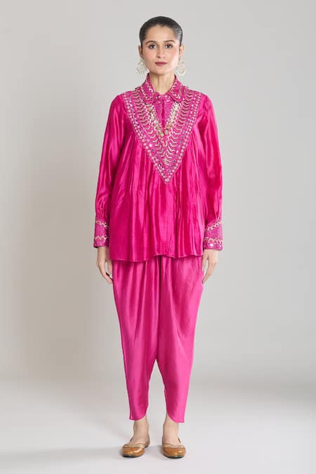 Siyona By Ankurita_Pink Pure Chanderi Silk Embroidered Sequin Short Pleated Kurta And Dhoti Pant Set _at_Aza_Fashions