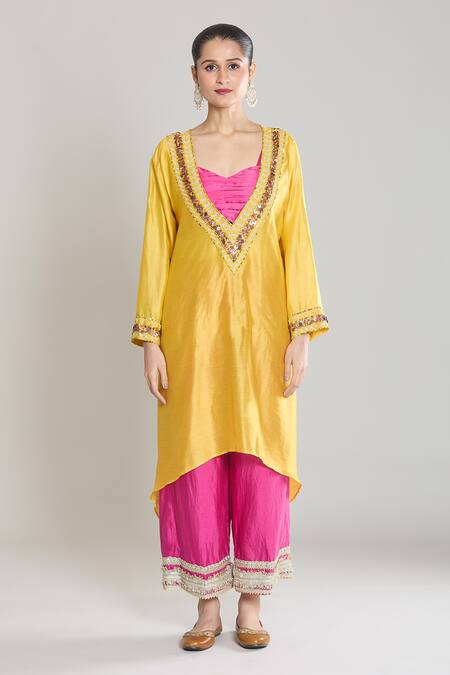 Buy Siyona By Ankurita Yellow Pure Chanderi Silk Embroidered Sequin Sweetheart Kaftan Kurta Pant Set Online at Aza Fashions Buy_Siyona By Ankurita_Yellow Pure Chanderi Silk Embroidered Sequin Sweetheart Kaftan Kurta Pant Set _Online_at_Aza_Fashions