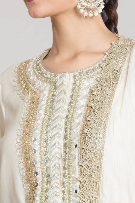 Shop Siyona By Ankurita Ivory Kurta And Gharara Pure Chanderi Silk Embroidered Mirror & Thread Set Online at Aza Fashions Shop_Siyona By Ankurita_Ivory Kurta And Gharara Pure Chanderi Silk Embroidered Mirror & Thread Set _Online_at_Aza_Fashions
