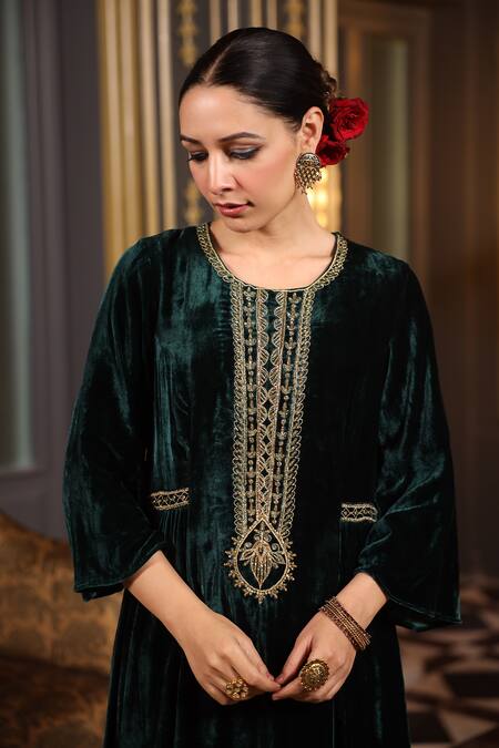 K-Anshika_Green Velvet Sequins, Beads, Embroidery Round Neck Kurta And Pant Set _at_Aza_Fashions