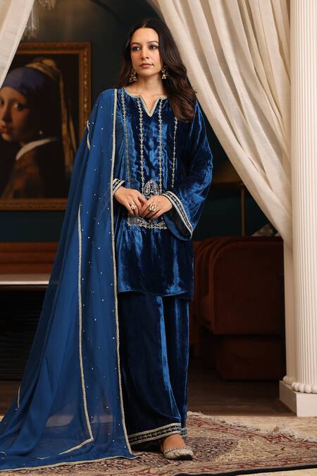 Buy_K-Anshika_Blue Velvet, Chiffon Embroidery, Sequins, Beads Split V-neck Thread Kurta Set 