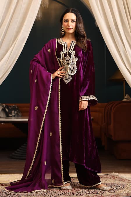 k-anshika Purple Velvet Embroidery Resham Notched Sequin Kurta Pant Set 