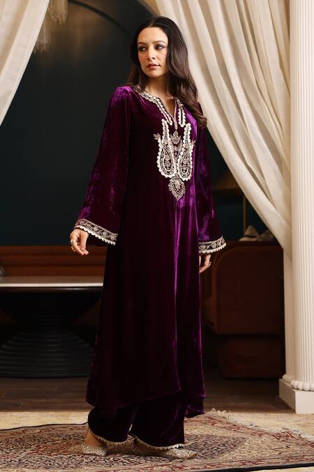 Buy_K-Anshika_Purple Velvet Sequins, Beads, Embroidery Split V-neck Kurta Pant Set 