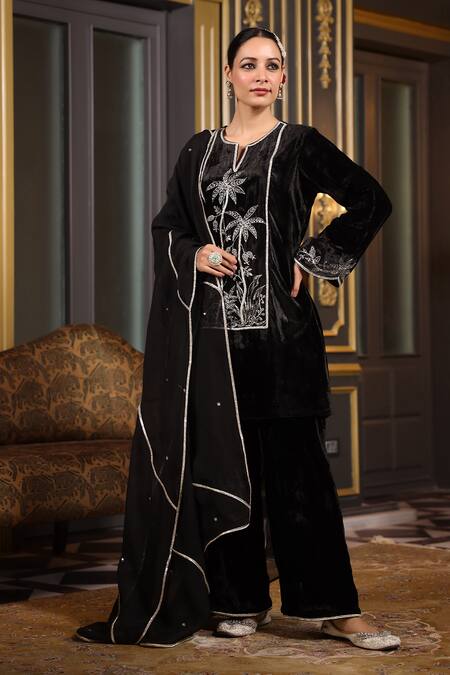 Shop_K-Anshika_Black Velvet Embroidery, Sequins, Beads Split V-neck Tropical Kurta Set _Online_at_Aza_Fashions