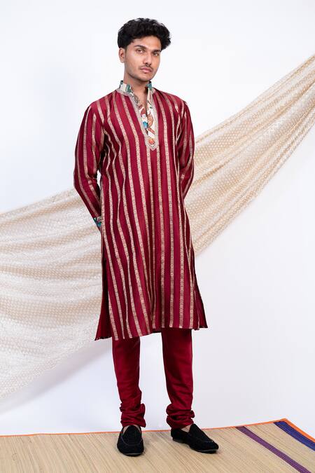 Aamra By Lavanya_Maroon Chanderi Silk Print Kalamkari Gul Bloom Striped Kurta With Churidar _Online_at_Aza_Fashions