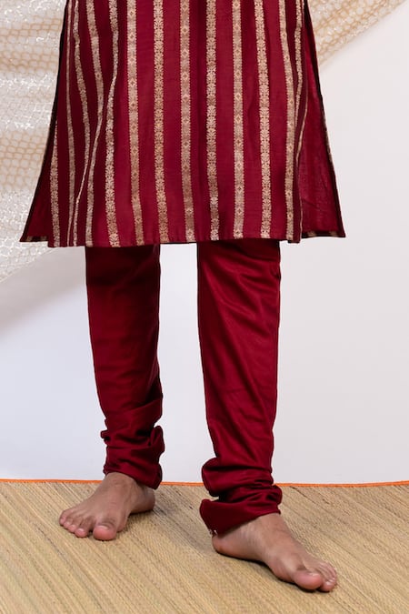 Aamra By Lavanya_Maroon Chanderi Silk Print Kalamkari Gul Bloom Striped Kurta With Churidar _at_Aza_Fashions