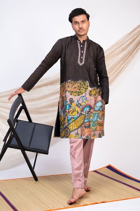 Aamra By Lavanya Black Linen Satin Print Kalamkari Sena Kurta With Pant at Aza Fashions Aamra By Lavanya_Black Linen Satin Print Kalamkari Sena Kurta With Pant _at_Aza_Fashions