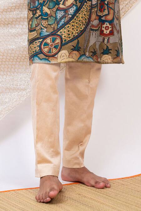 Aamra By Lavanya Green Linen Satin Print Kalamkari Dev Sena Theme Kurta With Pant Online at Aza Fashions Aamra By Lavanya_Green Linen Satin Print Kalamkari Dev Sena Theme Kurta With Pant _Online_at_Aza_Fashions