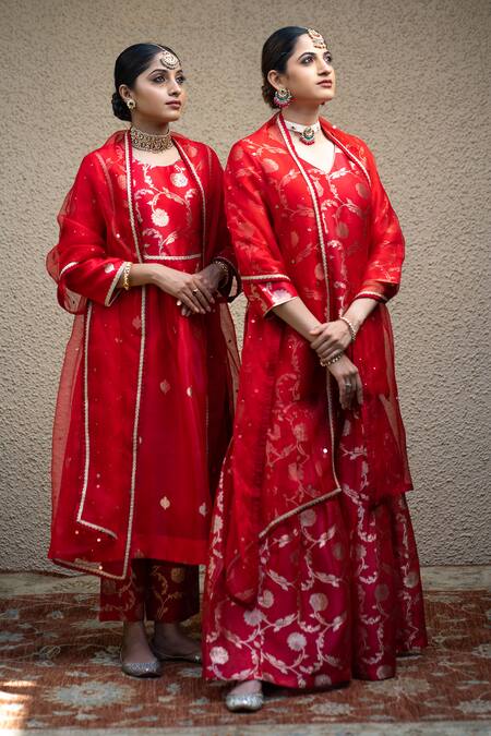 Buy SOBARIKO Red Silk Mirrors V-neck Gulbahar Woven Kurta Sharara Set Online at Aza Fashions Buy_SOBARIKO_Red Silk Mirrors V-neck Gulbahar Woven Kurta Sharara Set _Online_at_Aza_Fashions