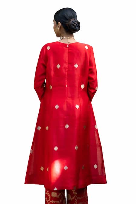 Shop SOBARIKO Red Silk, Chiffon Mirrors Round Neck Gulshan Yoke Woven Kurta Pant Set Online at Aza Fashions Shop_SOBARIKO_Red Silk, Chiffon Mirrors Round Neck Gulshan Yoke Woven Kurta Pant Set _Online_at_Aza_Fashions