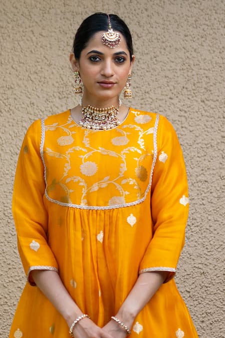Buy SOBARIKO Orange Silk Mirrors Round Neck Phoolista Yoke Woven Kurta Pant Set Online at Aza Fashions Buy_SOBARIKO_Orange Silk Mirrors Round Neck Phoolista Yoke Woven Kurta Pant Set _Online_at_Aza_Fashions