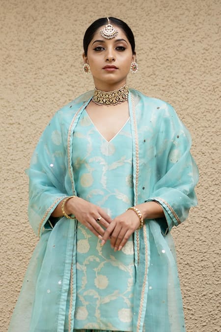 Buy_SOBARIKO_Green Silk Mirrors V-neck Mughal Bloom Woven Kurta Sharara Set _Online_at_Aza_Fashions