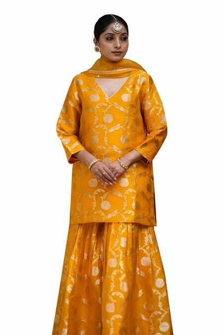 SOBARIKO Orange Silk Mirrors V-neck Noor Bahar Woven Kurta Sharara Set Online at Aza Fashions SOBARIKO_Orange Silk Mirrors V-neck Noor Bahar Woven Kurta Sharara Set _Online_at_Aza_Fashions