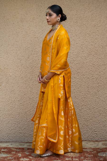 Shop SOBARIKO Orange Silk Mirrors V-neck Noor Bahar Woven Kurta Sharara Set Online at Aza Fashions Shop_SOBARIKO_Orange Silk Mirrors V-neck Noor Bahar Woven Kurta Sharara Set _Online_at_Aza_Fashions