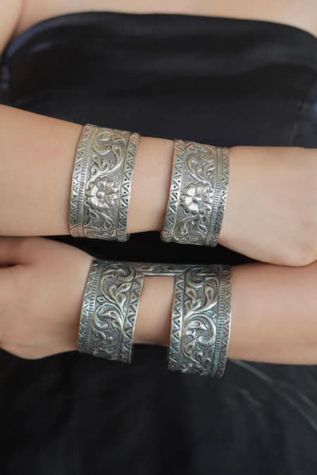 Anana Monisha Floral Carved Kada - Set of 2 