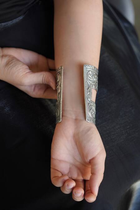 Anana_Silver Plated Monisha Floral Carved Kada - Set Of 2 _Online_at_Aza_Fashions