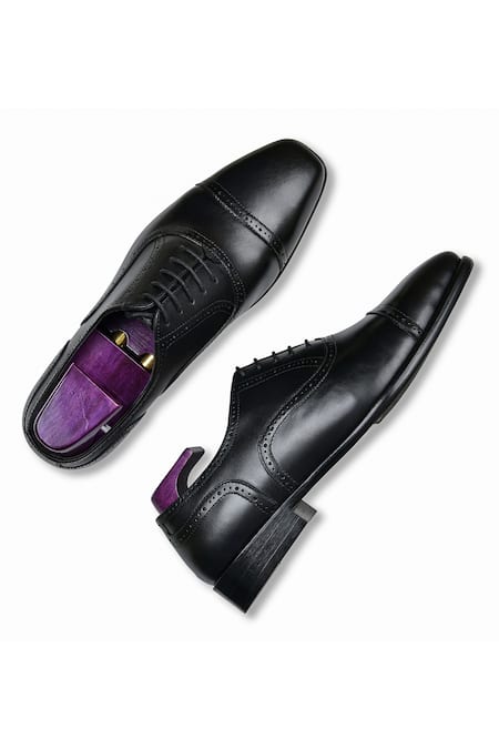 Wednesday Lifestyle Charles Brogue Pattern Oxfords 