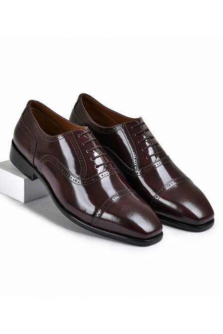 Wednesday Lifestyle Charles Brogue Pattern Oxfords 