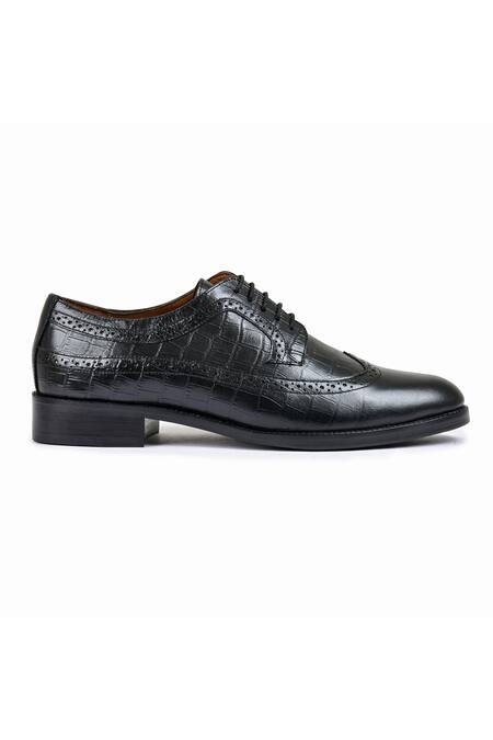 Wednesday Lifestyle_Black Dominic Leather Derby Lace Up Shoes _Online_at_Aza_Fashions