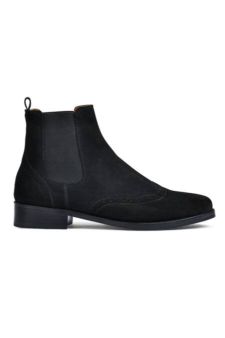 Wednesday Lifestyle_Black Wade Suede Leather Plain Boots _Online_at_Aza_Fashions