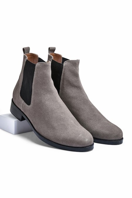 Wednesday Lifestyle Wellington Tapered Toe Plain Chelsea Boots 