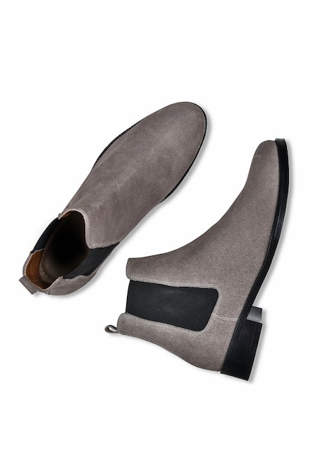 Wednesday Lifestyle Wellington Tapered Toe Plain Chelsea Boots 