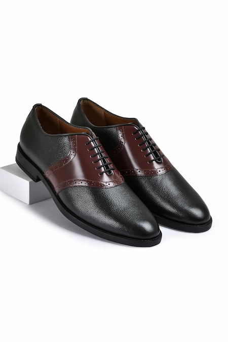 Wednesday Lifestyle John Solid Oxford Shoes 