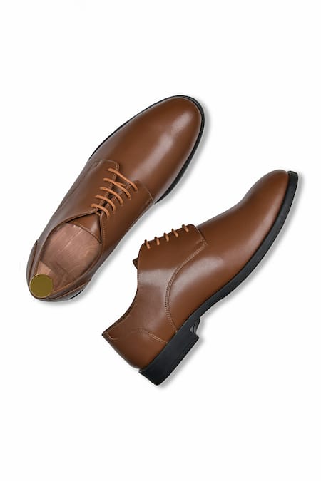 Shop Wednesday Lifestyle Brown Leo Plain Derby Shoes at Aza Fashions Shop_Wednesday Lifestyle_Brown Leo Plain Derby Shoes _at_Aza_Fashions