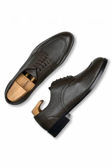 Shop Wednesday Lifestyle Brown Matthew Solid Derby Shoes at Aza Fashions Shop_Wednesday Lifestyle_Brown Matthew Solid Derby Shoes _at_Aza_Fashions