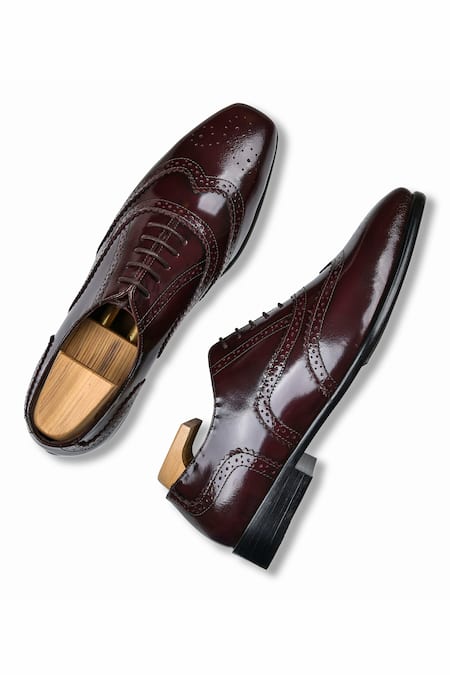 Shop Wednesday Lifestyle Maroon Ethan Brogue Pattern Oxford Shoes at Aza Fashions Shop_Wednesday Lifestyle_Maroon Ethan Brogue Pattern Oxford Shoes _at_Aza_Fashions